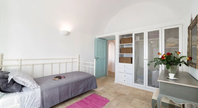 Sleeps8-parking-garden-pool-sunsets-barbeque, Κράτηση Βίλα Εμπορείο Σαντορίνη