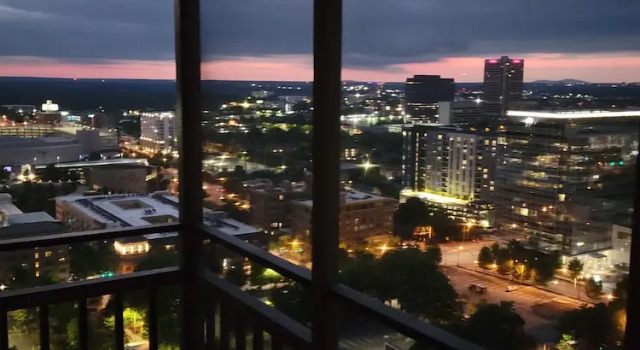 Номер Standard DTWN luxury condo 99 percent Walk score