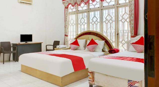 Люкс RedDoorz near Gapura Kota Banjarmasin