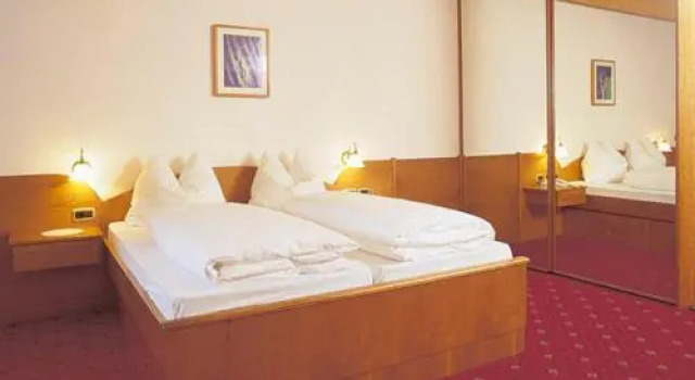 Hotel Lahnerhof, Забронировать Отель Випитено 