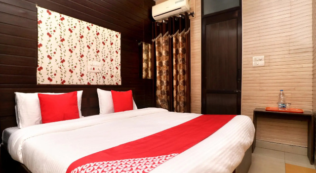 OYO 28162 Hotel Dr Plaza, Buchen Sie Hotel Bhatinda 
