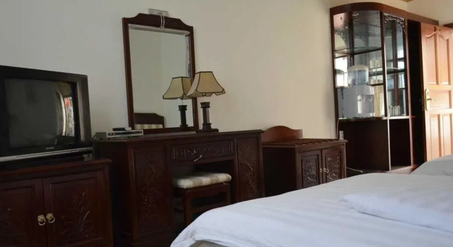 Rongshuyuan Inn - Dali, Prenota Hotel Hotel a da con parcheggio, Parcheggio