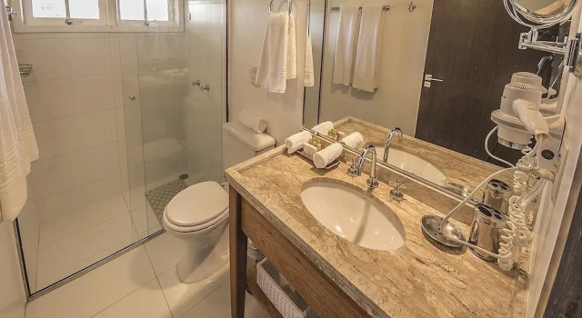 Бунгало Luxury с балконом и с видом на море Pousada Morada dos Bougainvilles