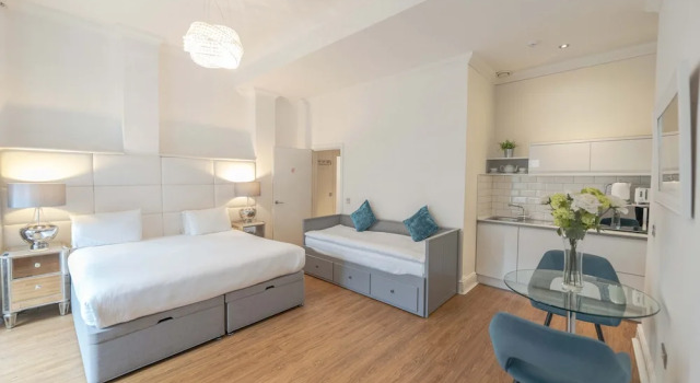 Люкс Edinburgh Castle Apartments