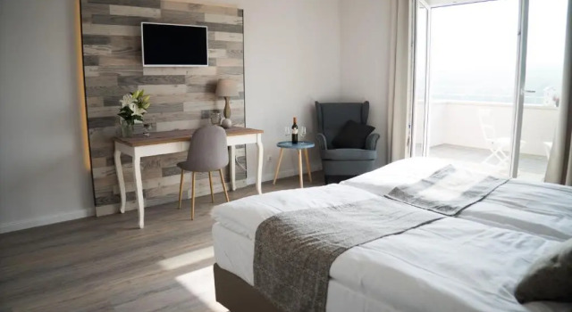 Двухместный номер Deluxe с балконом Winzerhotel Trautwein