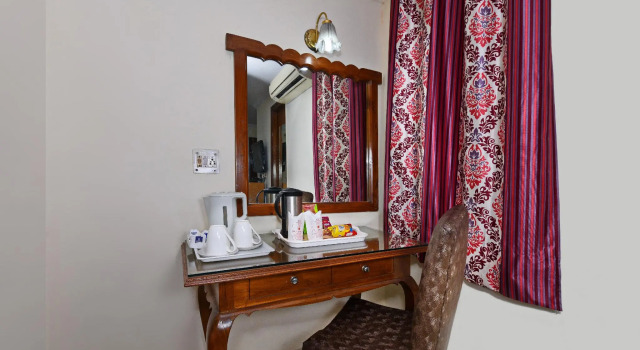 Номер Deluxe Trevon Inn Karol Bagh, New Delhi