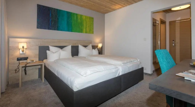 Номер Classic KOSIS Sports Lifestyle Hotel