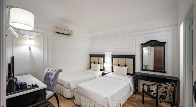 Lan Anh Hotel, Забронировать Отель Отели Района 1 3 звезды, 3*