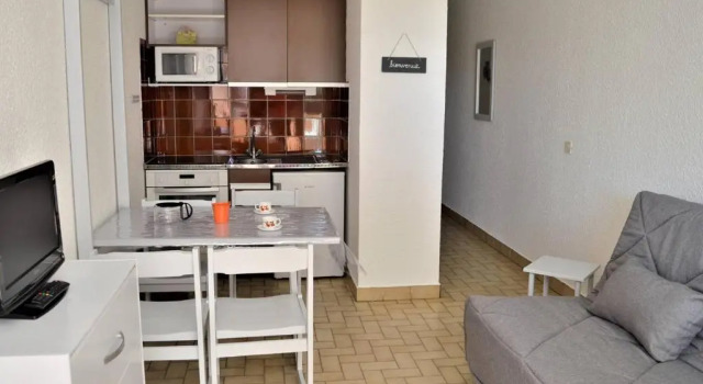Appartement Cavalaire-sur-Mer, 1 pièce, 4 personnes - FR-1-226B-329