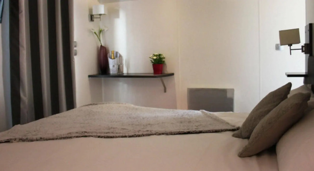 Lodge-Hôtel & Spa les Voiles du Grand Large, Rezerwuj Ośrodek wypoczynkowy Meyzieu Rhône