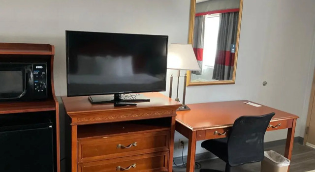 Standard Zimmer Ramada by Wyndham Macon