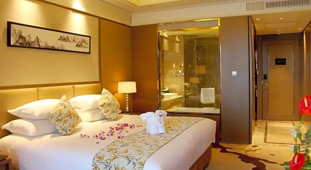Двухместный номер Deluxe с видом на город New Century Grand Hotel Hangzhou Zheshang