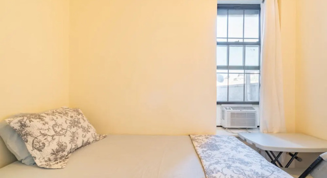 Empire Blvd Guest House, Забронировать Гостевой дом Краун-Хайтс Бруклин, рядом с First Baptist Church of Crown Heights