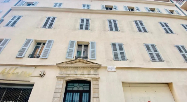 Très Joli T3 Vieux Port Cannes, Забронировать Апартаменты/квартира Апартаменты Канн, рядом с Церковь Нотр-Дам-д'Эсперанс, Апартаменты/квартира
