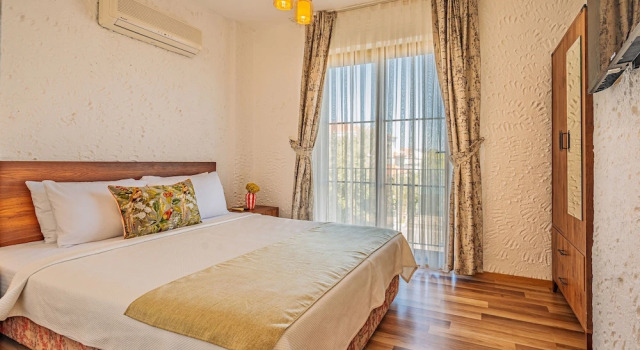 Двухместный номер Standard с балконом Bizim Ev Hotel