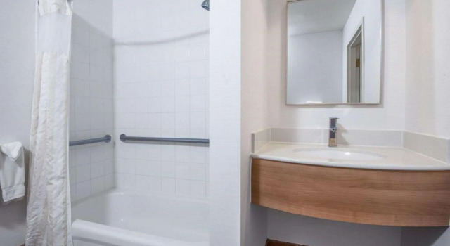 Двухместный номер Standard Hilton Garden Inn Wichita