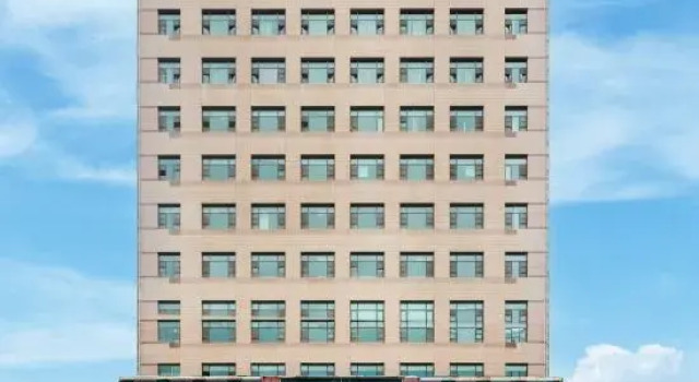 HanTing Hotel (Guiyang Jiaxiu Pavilion Airport Road), Book Hotel Guiyang Guizhou