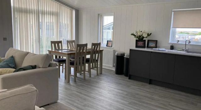 Lovely Holiday Lodge in St Merryn Cornwall, Забронировать Дом для отпуска Пэдстоу Корнуолл