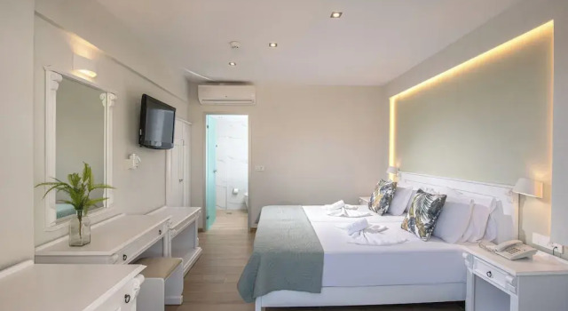 Двухместный номер Standard с видом на внутренний двор Alexander House Hotel