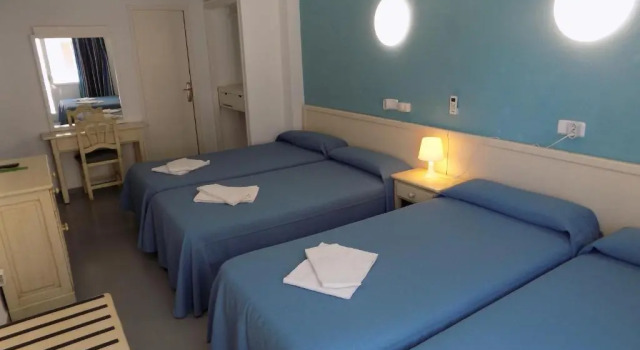 Четырёхместный номер Standard Hostal Villa Maruja