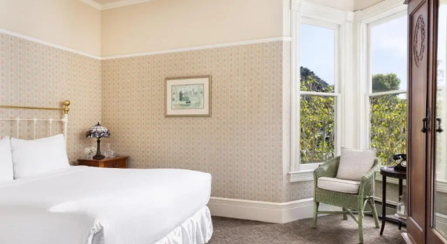 Двухместный номер Deluxe Centrella Hotel, a Kirkwood Collection Hotel