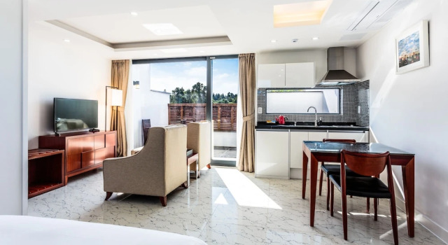 Ciel De Jeju Pool Villa & Resort, Забронировать Курортный отель Отели Согвипхо с парковкой, Парковка