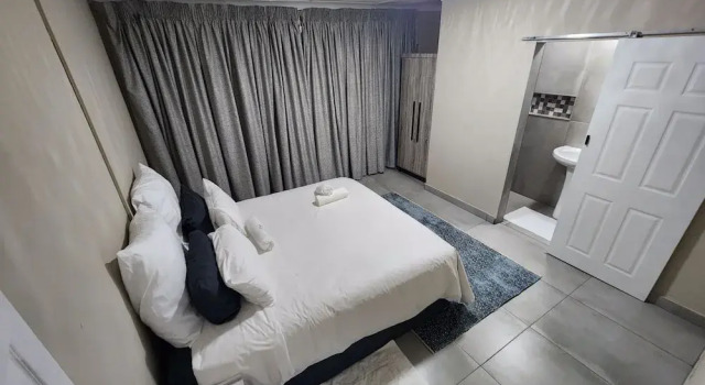 Pent Guesthouse Dundee, Reservar Casa de hóspedes Dundee KwaZulu-Natal