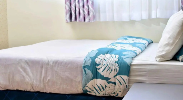 Kandiz Queendom, Boek Hotel Hotels en accommodaties in Lavington, Hotel