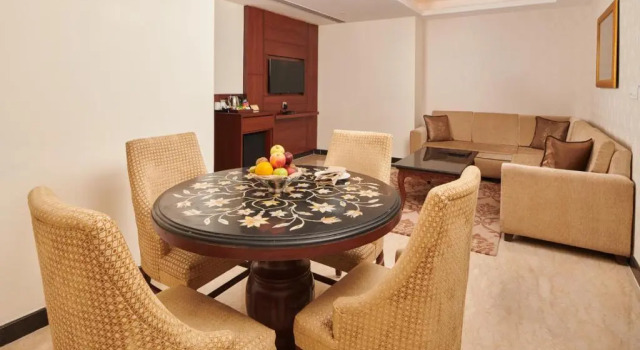 Четырёхместный люкс LP Vilas Dehradun