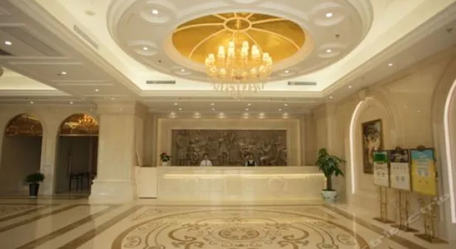 Vienna International Hotel Nanning Anji Wanda, Rezerwuj Hotel Hotele w Nanning z parkingiem, Parking