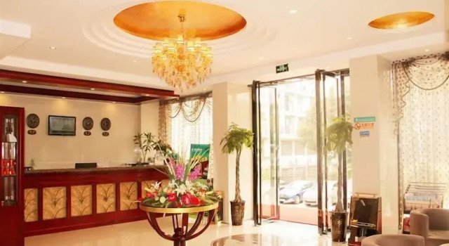 GreenTree Inn Anhui Hefei Wuhu Road Wanda Plaza Express Hotel, Book Hotel Hotels in Yaohai with Parking, Parking