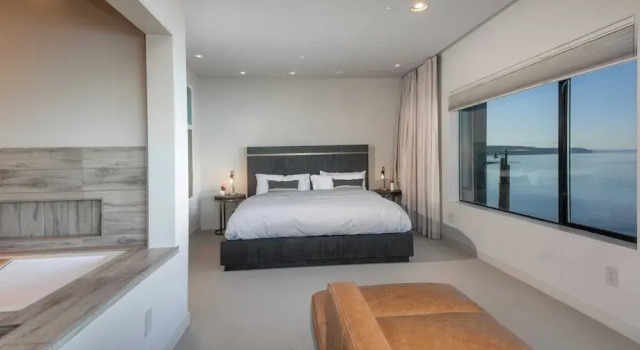 Langley Waterfront Condo by Avantstay A+ Views, Book Hotel 3-stjernede hoteller i Island County, 3*
