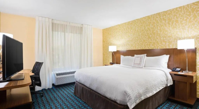 Номер Standard Fairfield Inn & Suites by Marriott Belle Vernon
