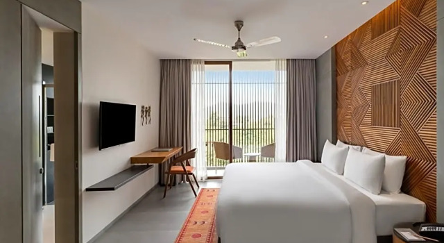 Номер Deluxe с балконом Radisson Resort and Spa Lonavala
