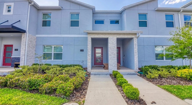 Michael's Contemporary Townhome at Champions Gate