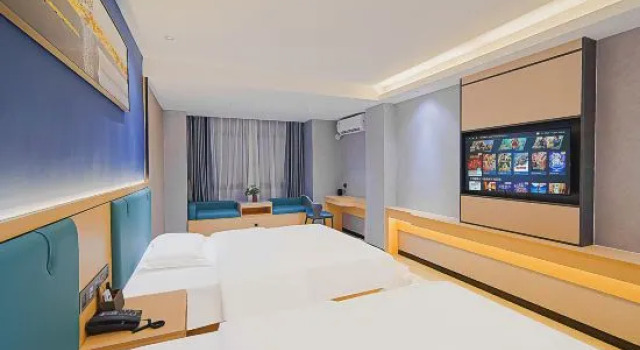 Люкс Red Planet Manila Malate Mabini