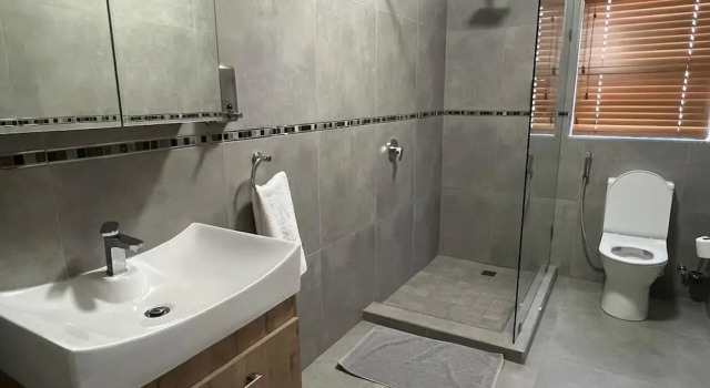Апартаменты Standard Цокольный этаж c 1 комнатой Camelot Guest House & Apartments