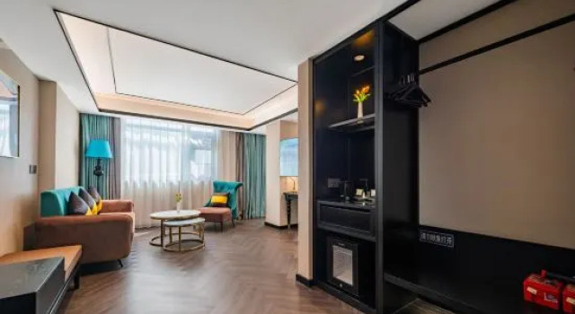 Люкс Deluxe XANA Deluxe Hotel (Huayin Huashan Scenic Area)