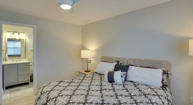 Апартаменты 1 Mi to Golf: Sebring Condo w/ Pool Access!