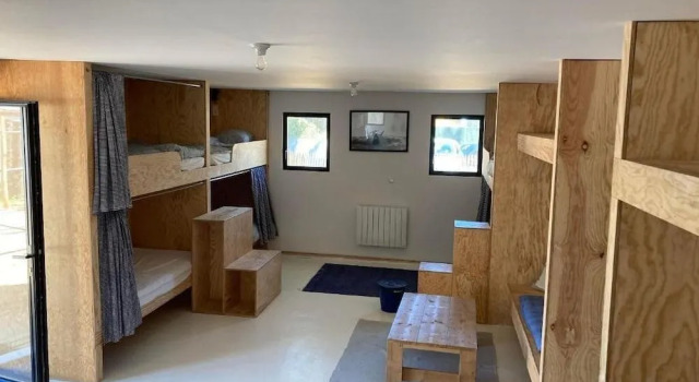Hostel Manusurf, Забронировать Хостел Хостелы Лонжевиль-сюр-Мер, Хостел