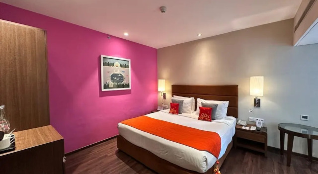 Двухместный люкс Premier Grand Mercure Vadodara Surya Palace