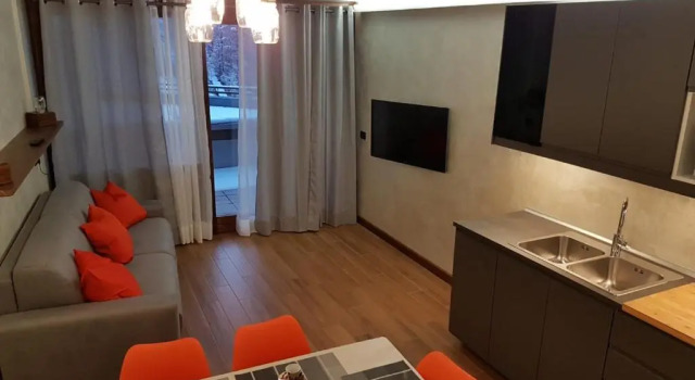Orange Fox comfortable apartment Cervinia Ski resort & free WiFi