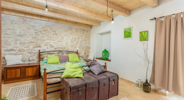Beautiful Home in Divsici With Wifi and 4 Bedrooms, Prenota Hotel Divsici Istria centrale