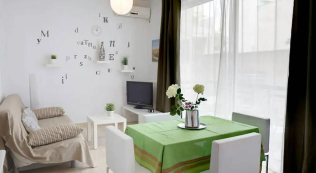 Thelma's Apartment