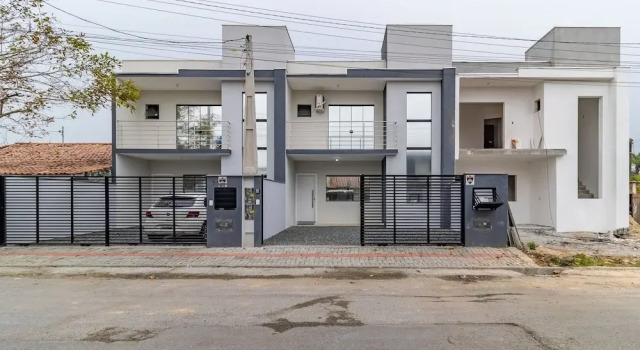 2BR Duplex Near Beach w/ Garage Rrt0098, Забронировать Апартаменты/квартира Пенья Санта-Катарина