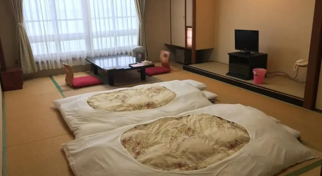 Hoshi Hotel