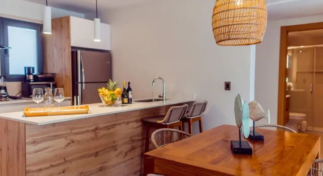 2 bed Condo With Private Picuzzi Steps From the Beach, Prenota Hotel Bávaro Punta Cana