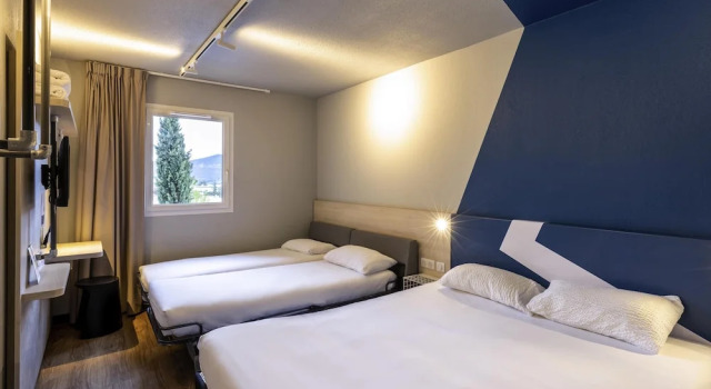 Номер Standard ibis Budget Millau Viaduc