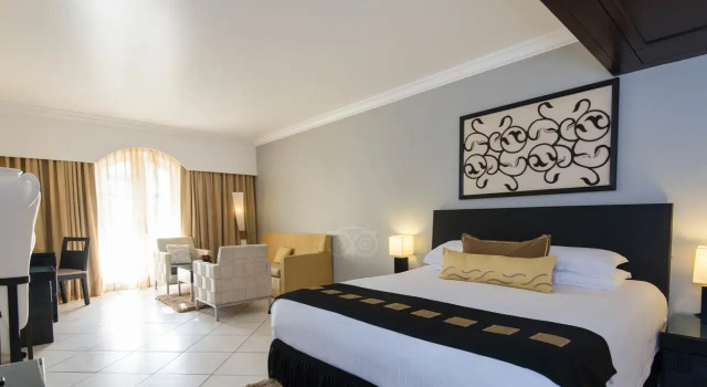 Номер Deluxe The Zuri White Sands, Goa Resort & Casino