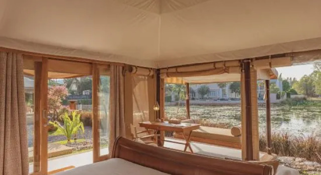 Cort Aladdin Luxury Camp